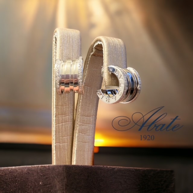 Orecchini Bulgari BZero1 in oro bianco 18k e diamanti